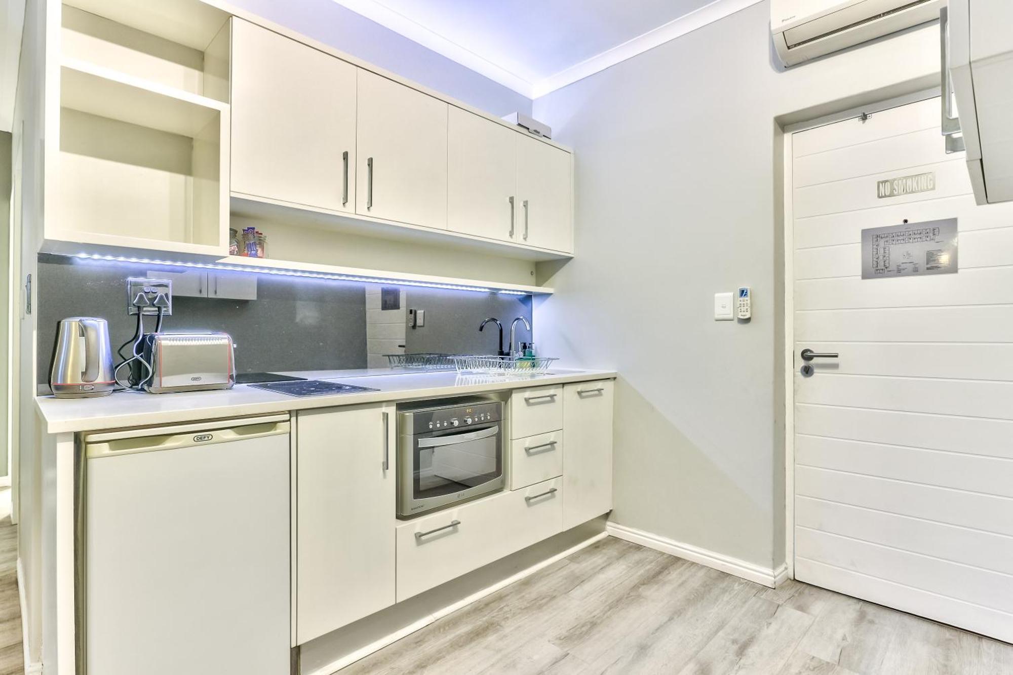 Wink Aparthotel Quiver Tree 스텔렌보스 외부 사진